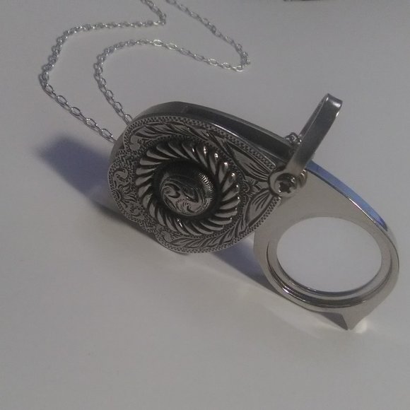 Magnifying Glass Ornate Engraved & MOP Back Jewelers' Loupe Pendant Necklace - Picture 2 of 10